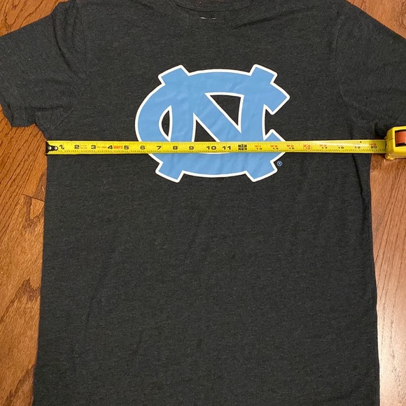 E5 unisex short sleeves UNC t-shirt- size LARGE - Picture 6 of 8